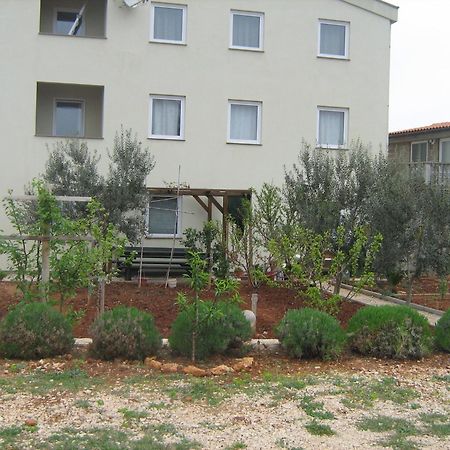 Apartments Ana Vir Dış mekan fotoğraf