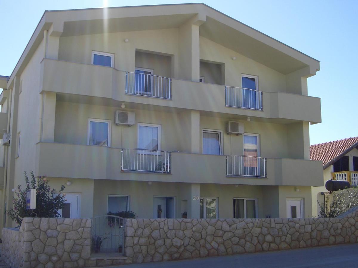 Apartments Ana Vir Dış mekan fotoğraf